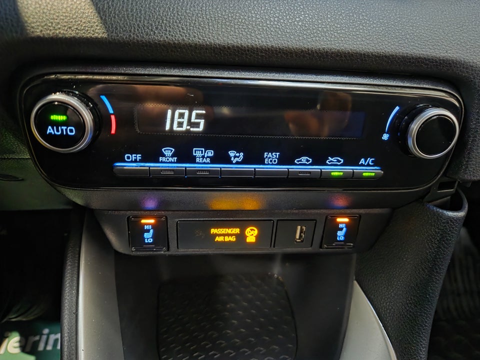 Toyota Yaris 1,5 Hybrid H3 e-CVT 5d