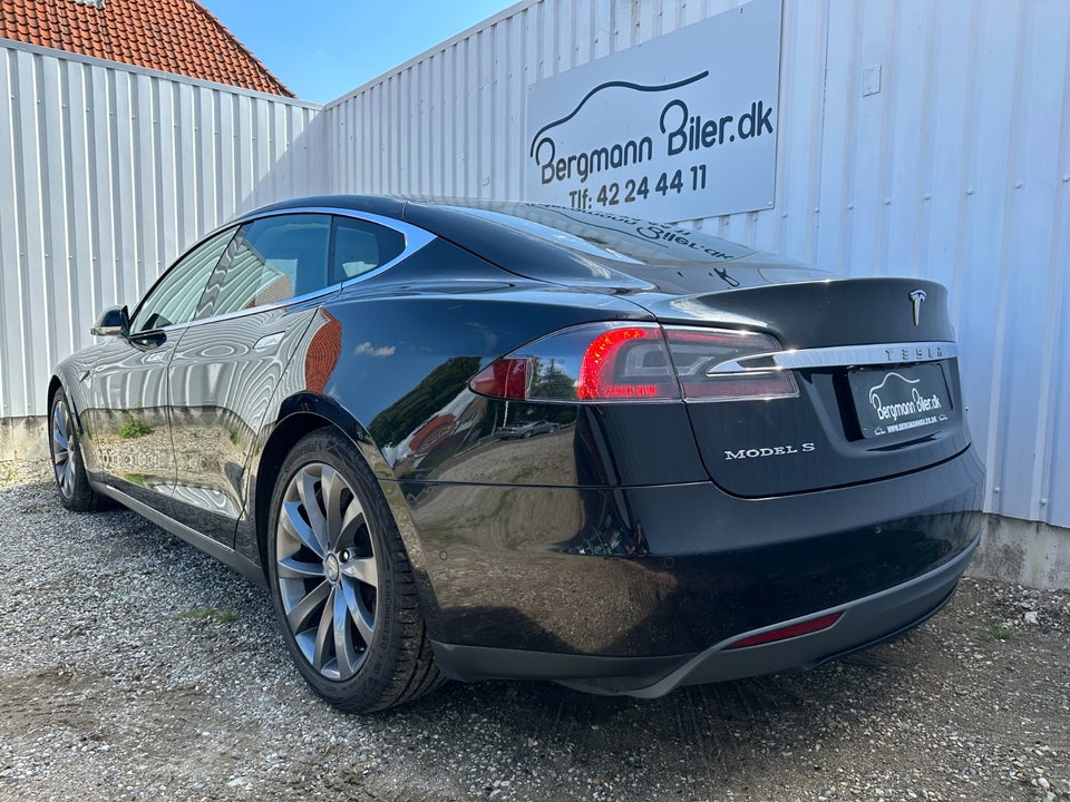 Tesla Model S 90D 5d
