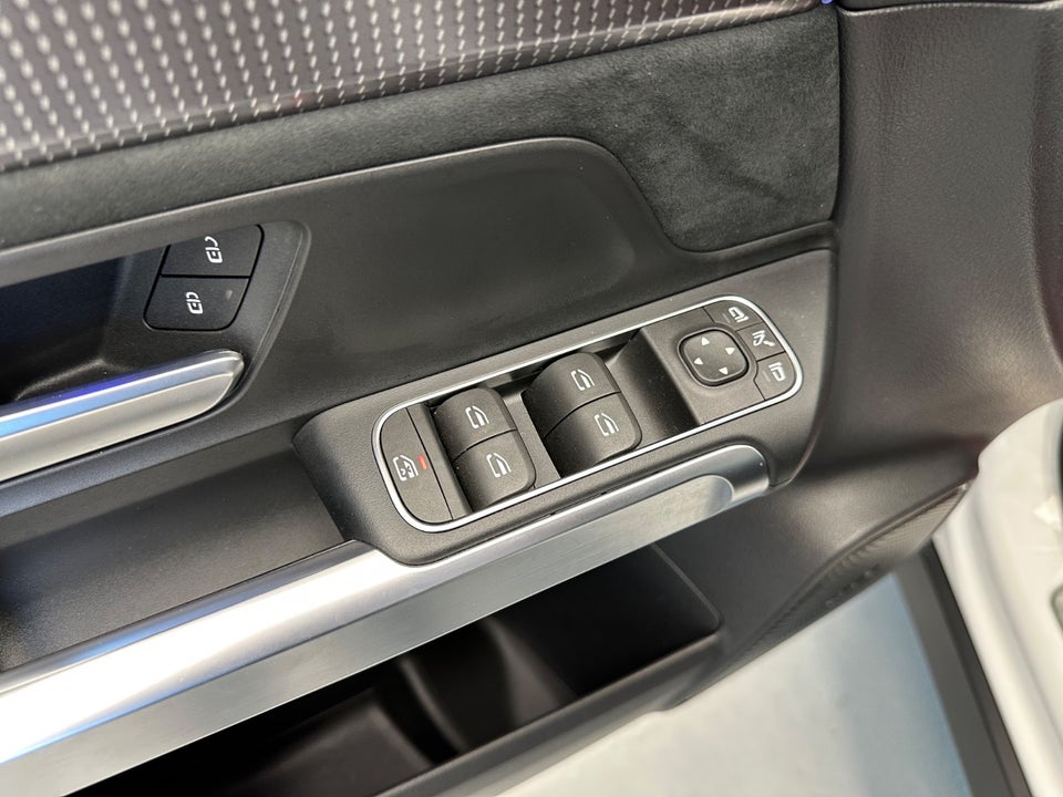 Mercedes EQB350 AMG Line 4Matic 5d