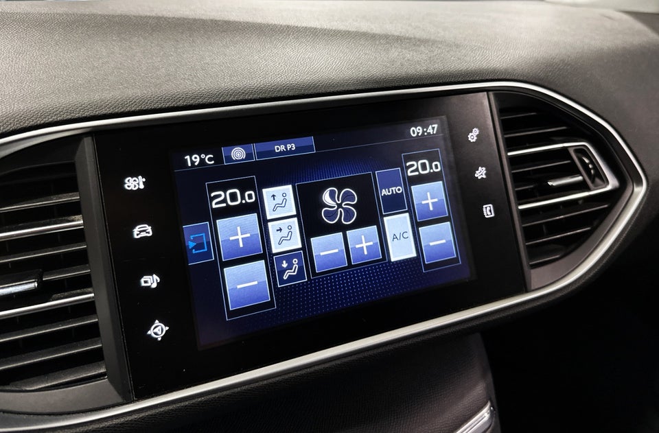 Peugeot 308 1,6 BlueHDi 120 Style SW 5d