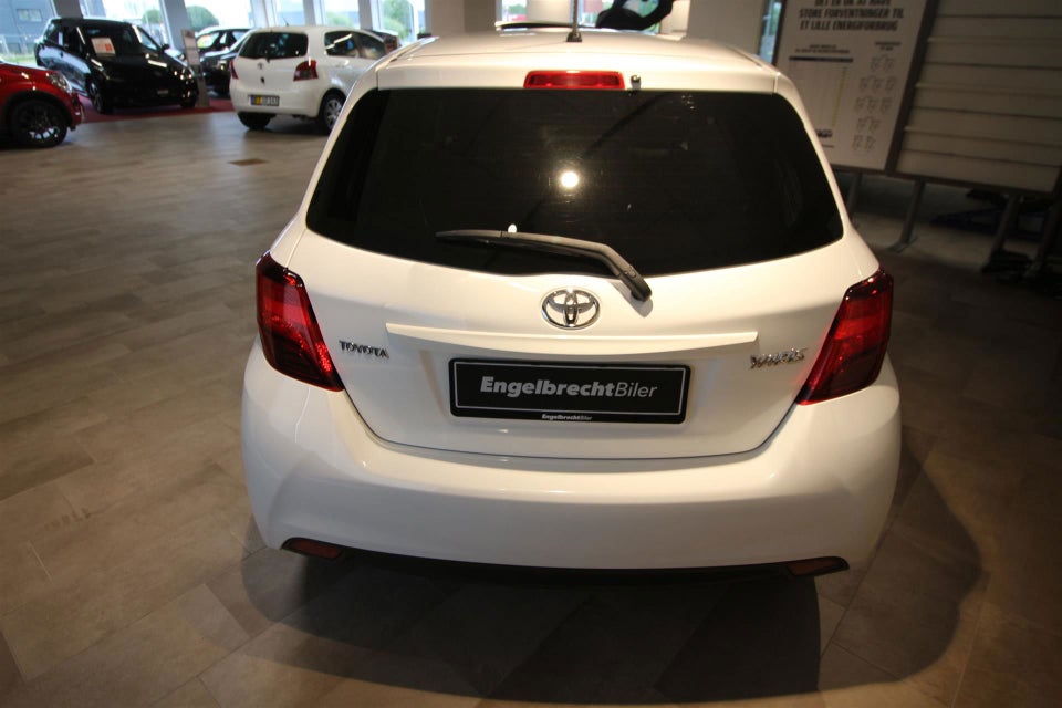 Toyota Yaris 1,3 VVT-i T2 Style 5d