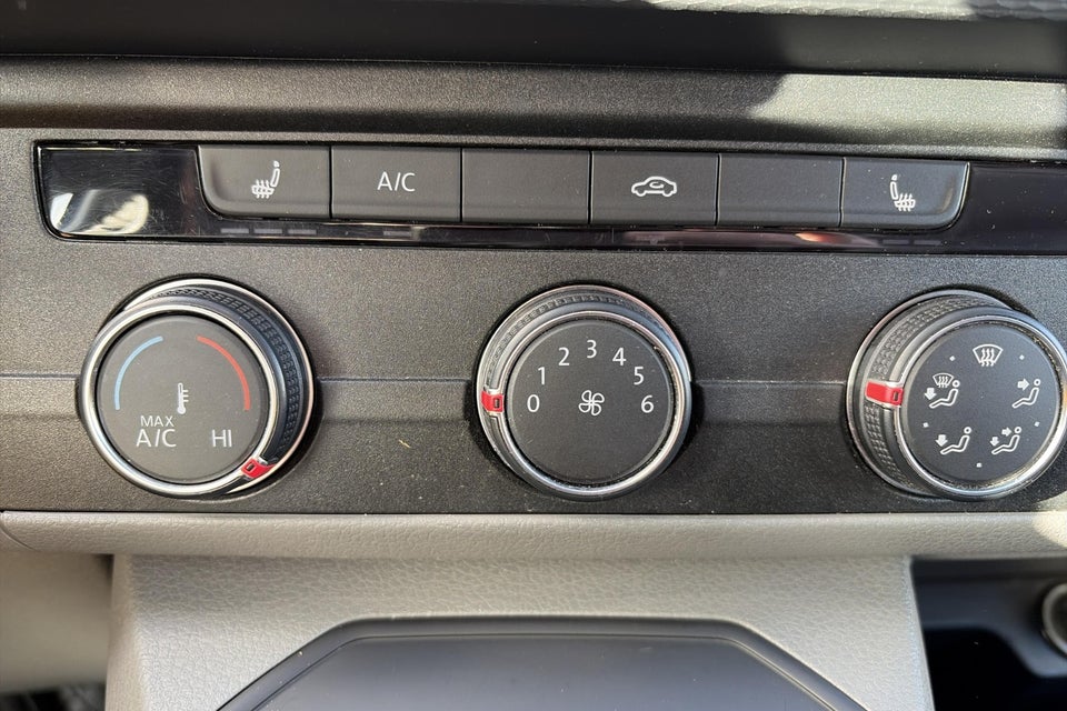 VW Transporter 2,0 TDi 150 Kassevogn DSG lang