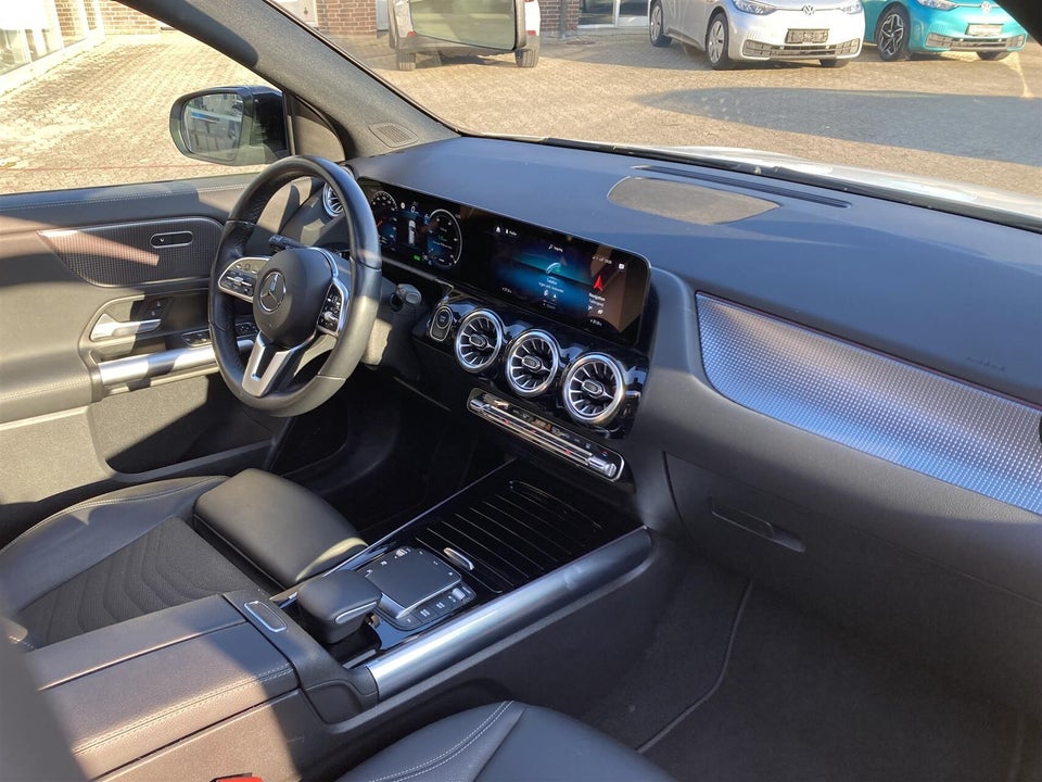 Mercedes EQA250+ Progressive 5d