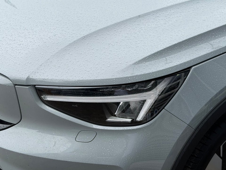 Volvo EX40 Extended Range Core 5d