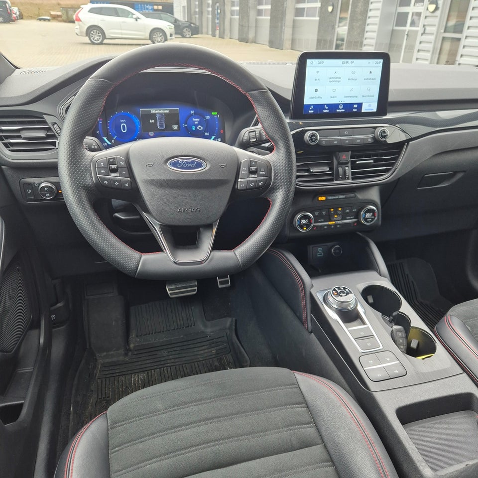 Ford Kuga 2,5 PHEV ST-Line X CVT 5d