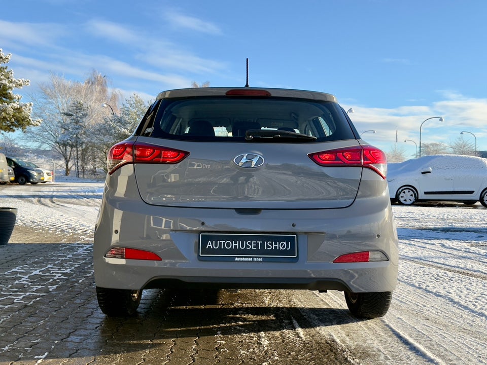 Hyundai i20 1,25 Trend 5d