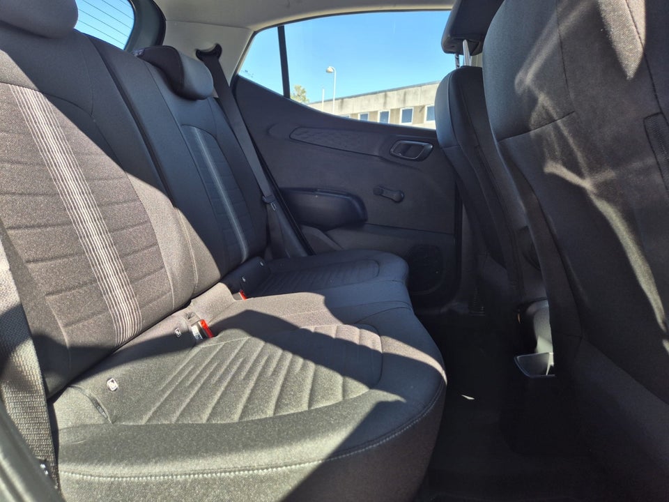 Hyundai i10 1,0 MPi Advanced AMT 5d