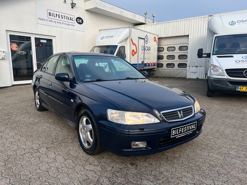 Honda Accord 1,8i LS aut. 4d