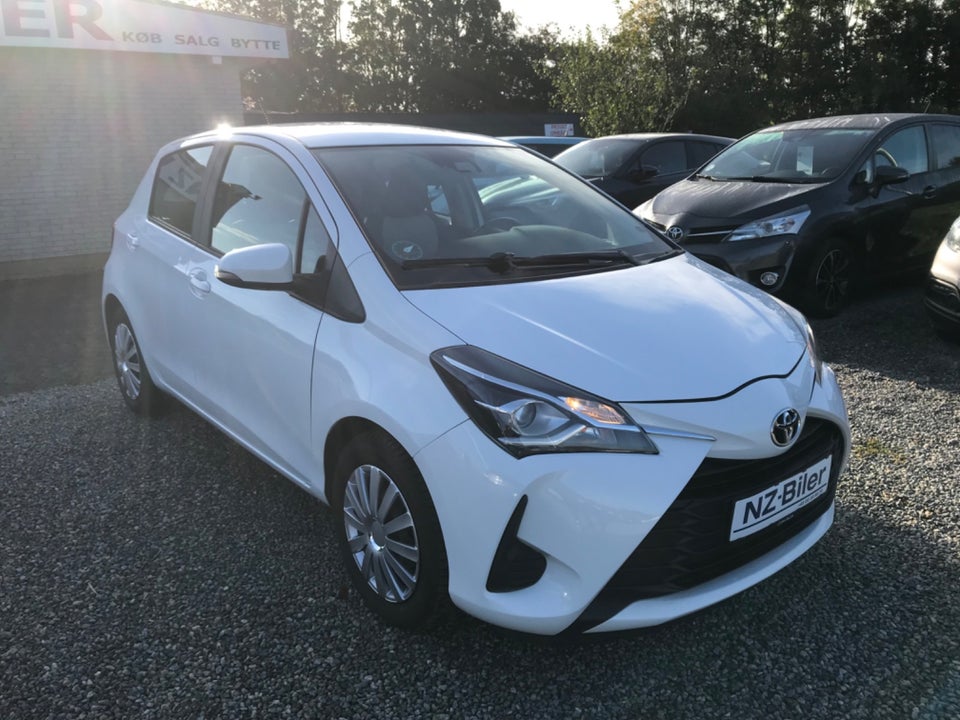 Toyota Yaris 1,0 VVT-i T2 Premium Van 5d