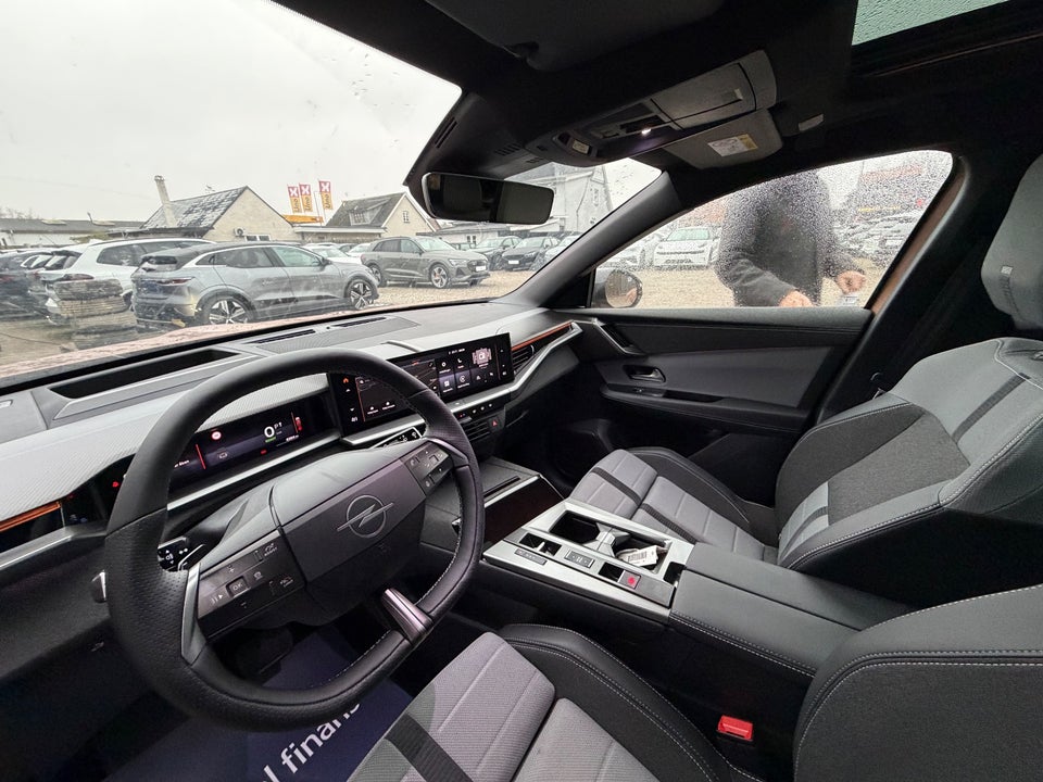 Opel Grandland-e 73 GS 5d