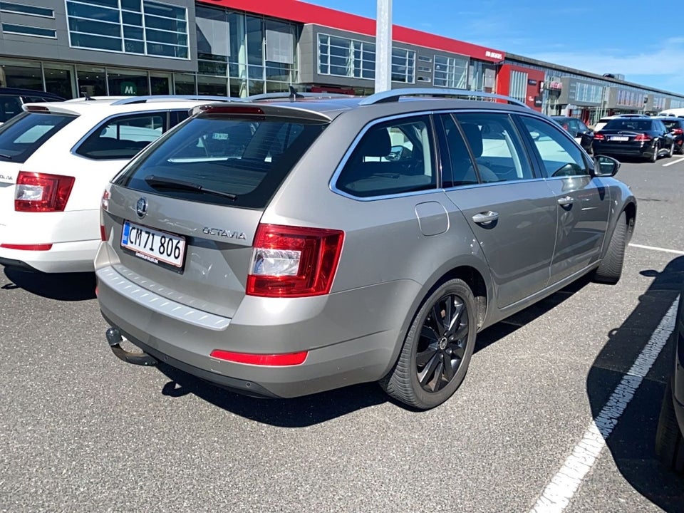 Skoda Octavia 2,0 TDi 150 Style Combi DSG 5d