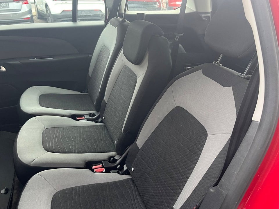 Citroën Grand C4 Picasso 1,6 e-HDi 115 Attraction 5d