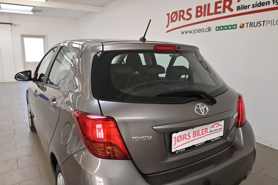 Toyota Yaris 1,3 VVT-i T2 Komfort 5d