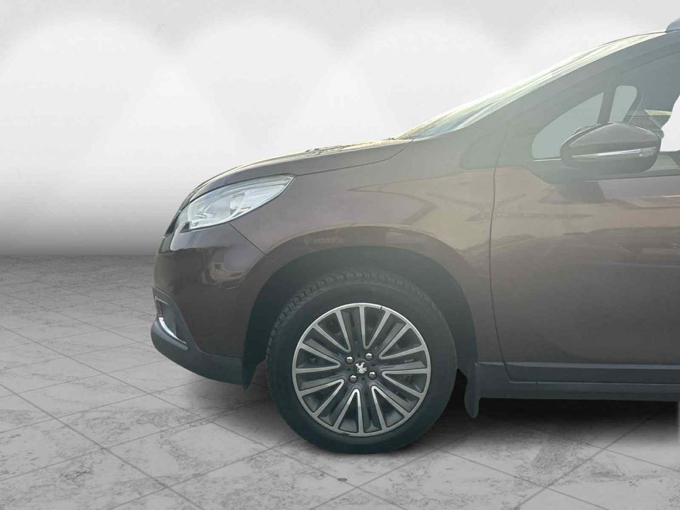 Peugeot 2008 1,2 VTi 82 Active Sky 5d