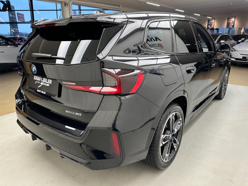 BMW iX1 eDrive20 M-Sport Pro 5d