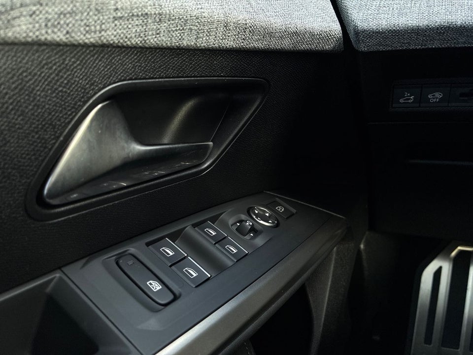 Peugeot e-5008 77 GT 7prs 5d