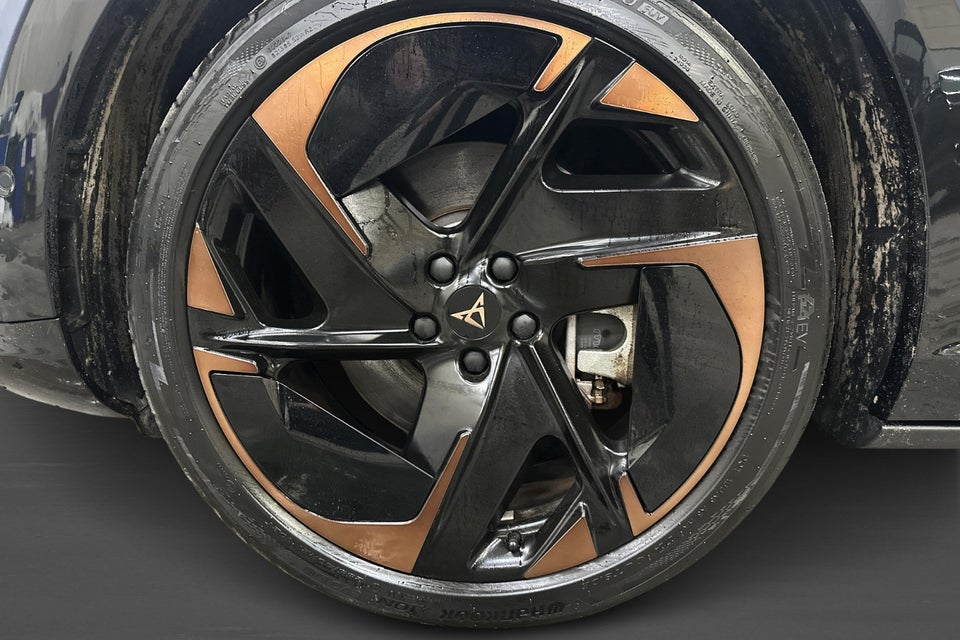 Cupra Tavascan 77 Adrenaline 5d