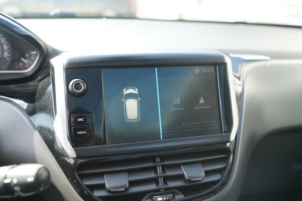 Peugeot 208 1,5 BlueHDi 100 Signature Sky 5d