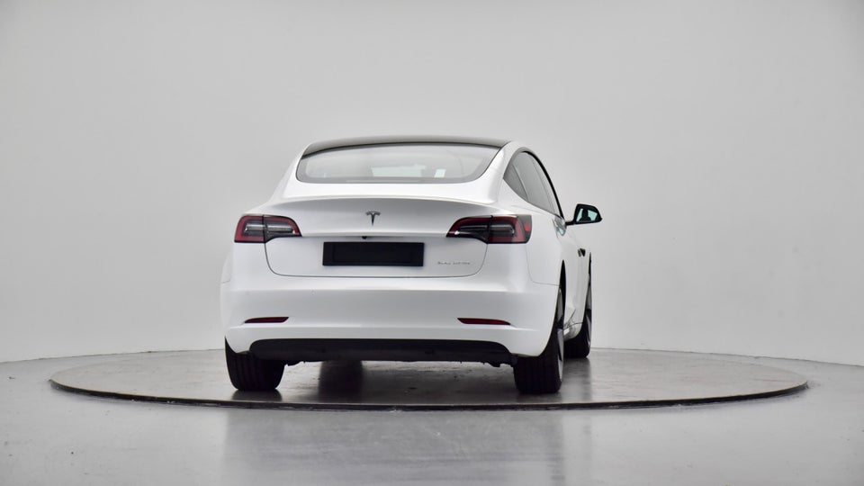 Tesla Model 3 Long Range AWD 4d