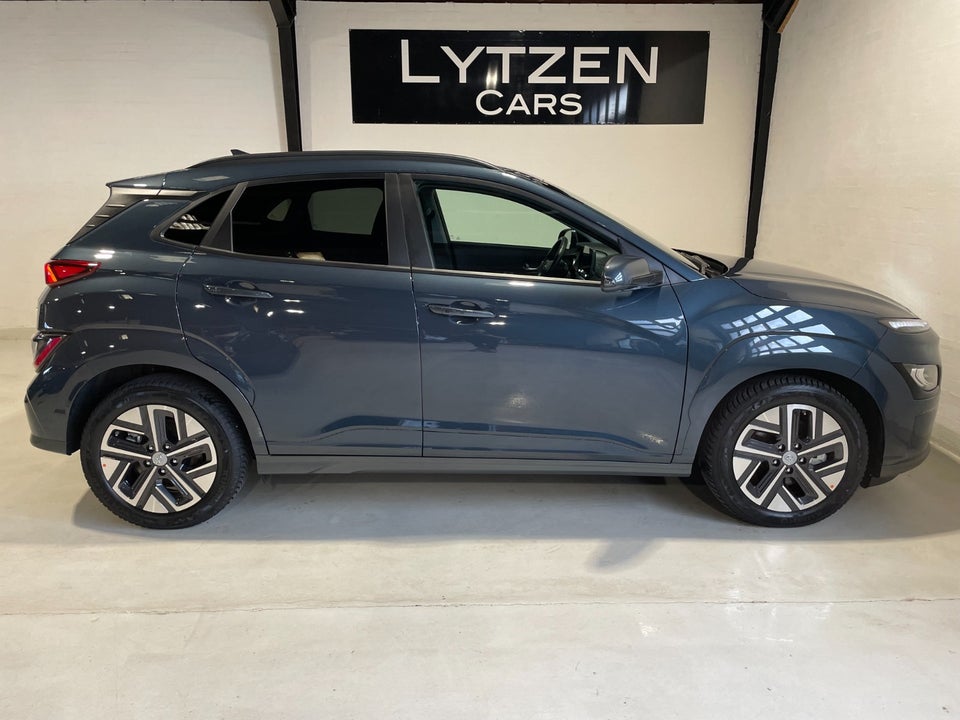 Hyundai Kona 64 EV Pure 5d