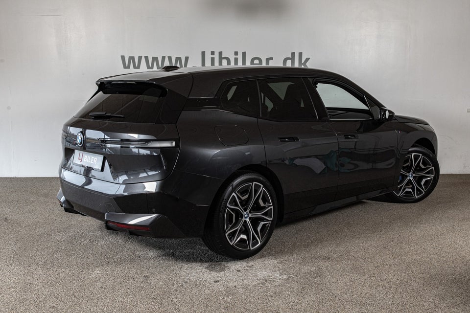 BMW iX xDrive40 5d