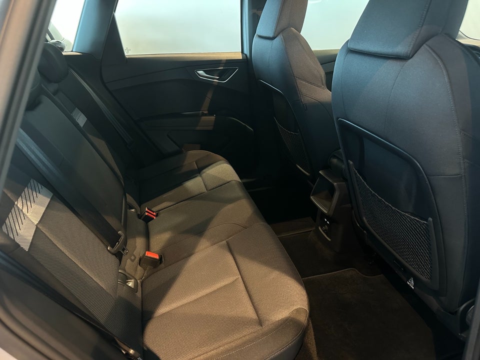 Audi Q4 e-tron 45 quattro 5d