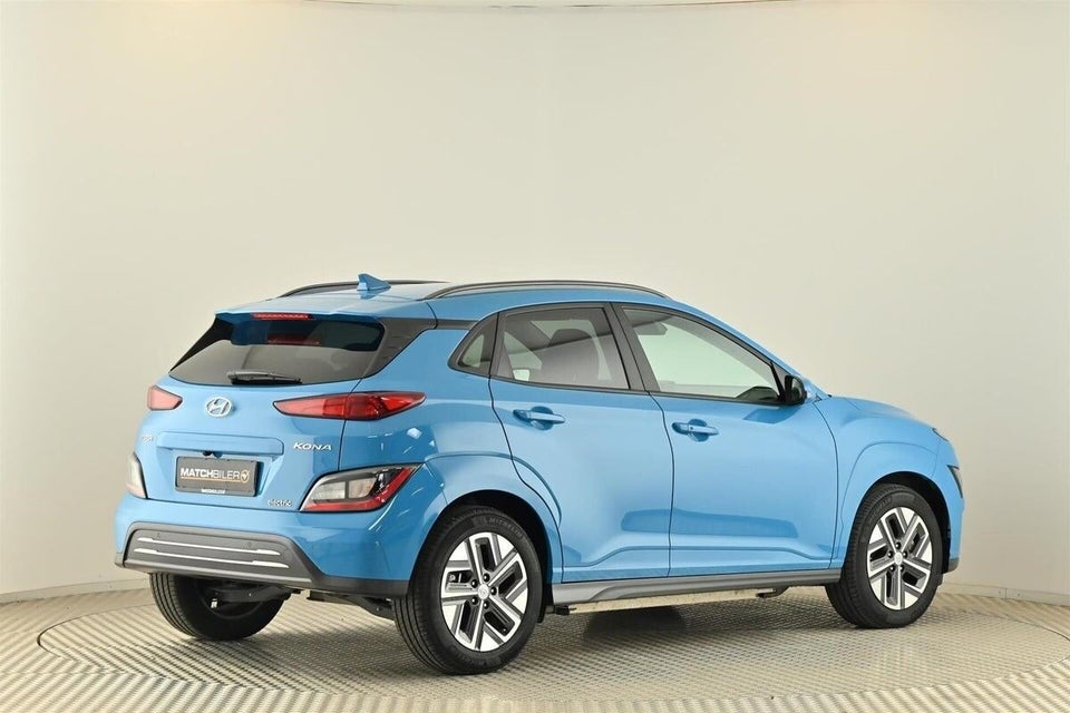 Hyundai Kona 64 EV Essential 5d