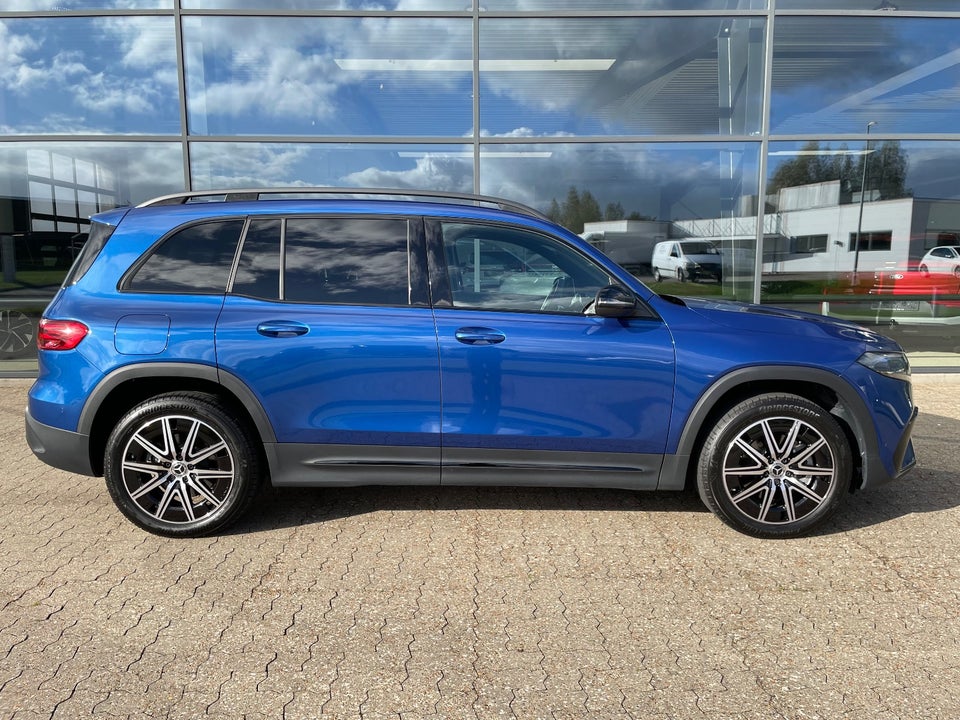 Mercedes EQB250+ AMG Line 5d