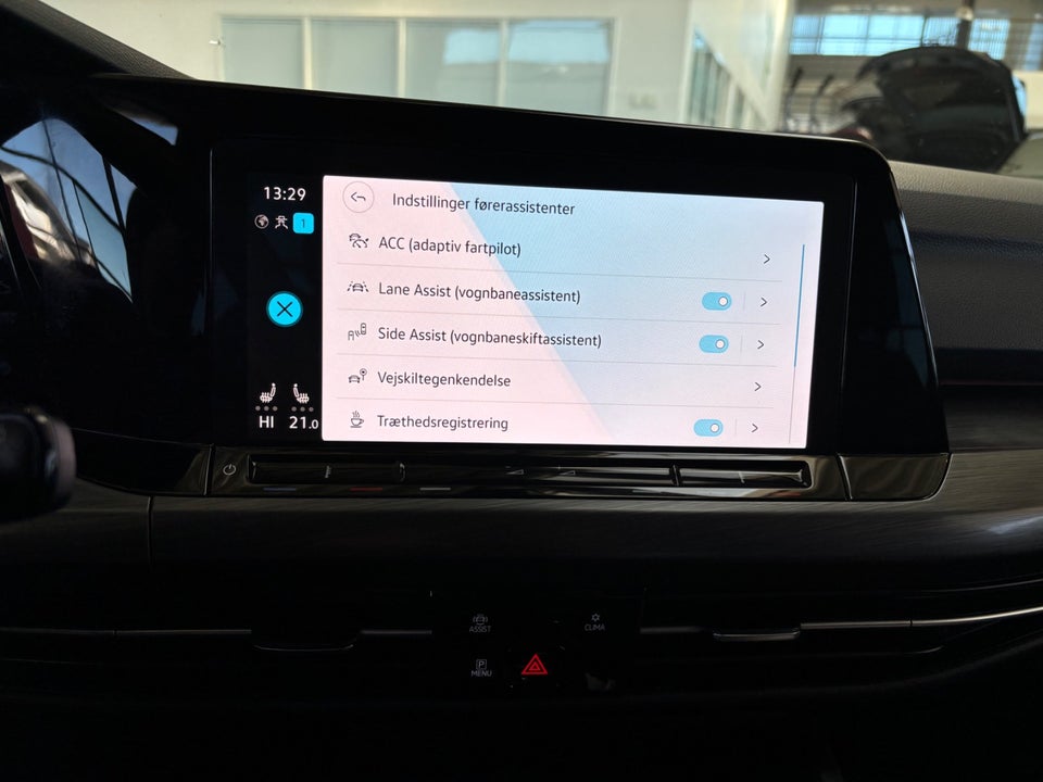 VW Golf VIII 1,5 eTSi 150 Style DSG 5d