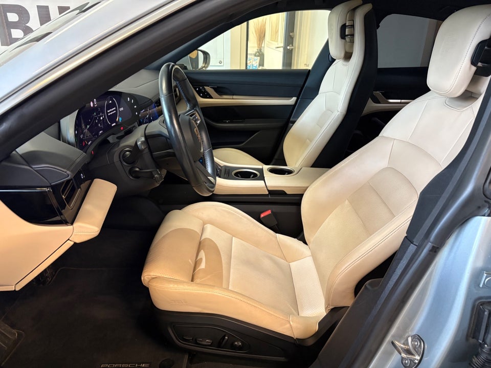 Porsche Taycan 4S Performance+ 4d