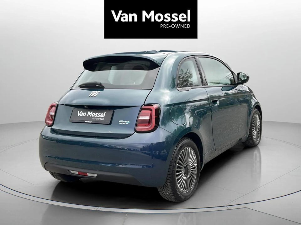 Fiat 500e 42 Icon 3d