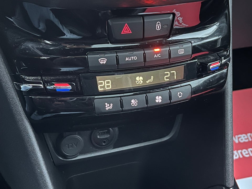 Peugeot 2008 1,2 e-THP 110 Allure 5d