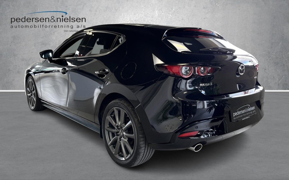 Mazda 3 2,0 e-SkyActiv-G 150 Cosmo aut. 5d