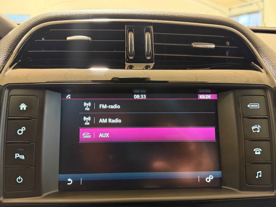 Jaguar F-Pace 2,0 D180 Pure aut. 5d