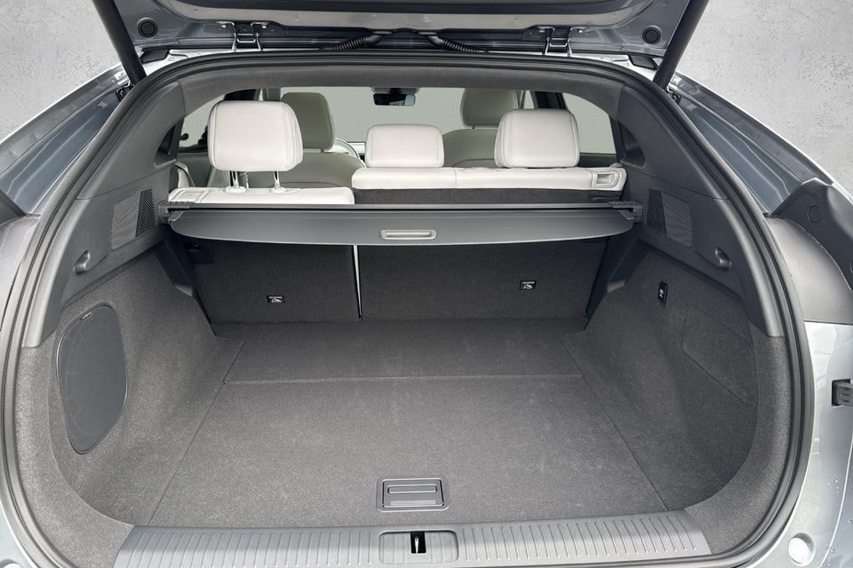 Xpeng G6 Performance 5d