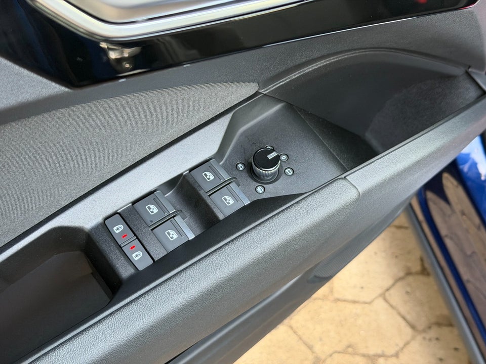 Audi Q4 e-tron 40 Advanced 5d