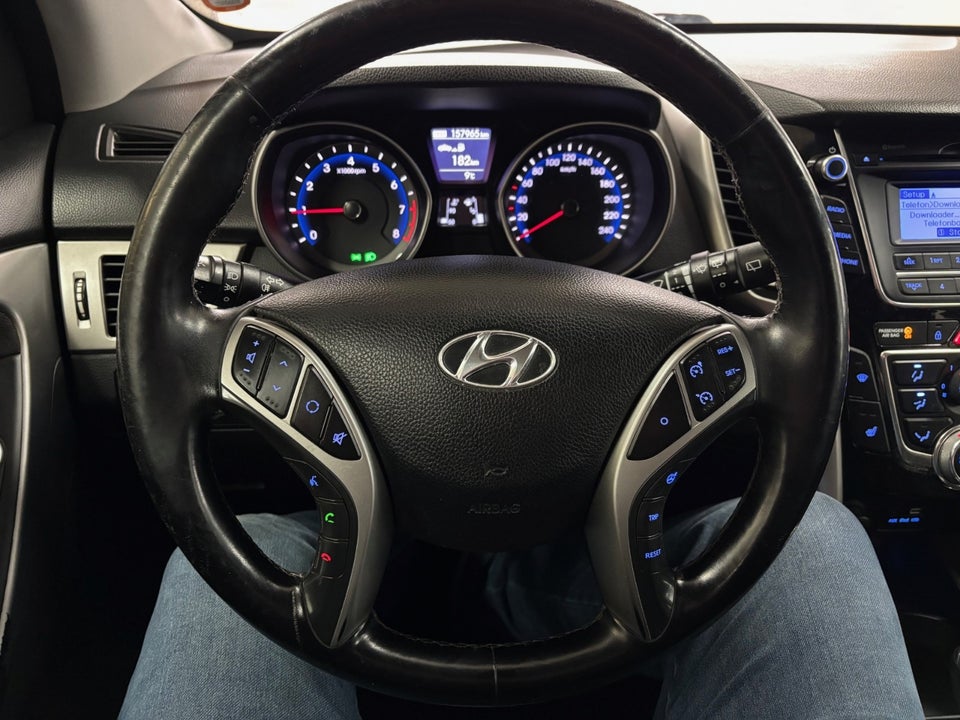 Hyundai i30 1,6 GDi Life+ 5d