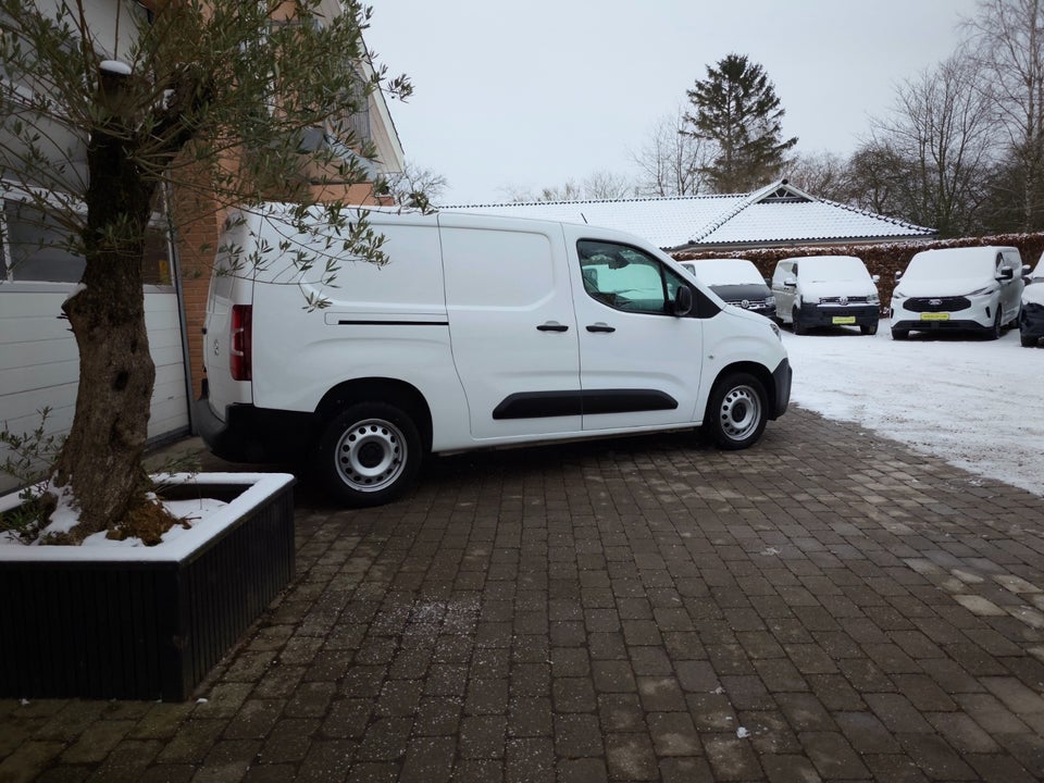 Peugeot Partner 1,5 BlueHDi 130 L2V2 Plus Van