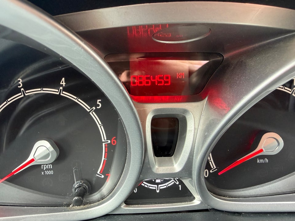 Ford Fiesta 1,25 82 Titanium 5d