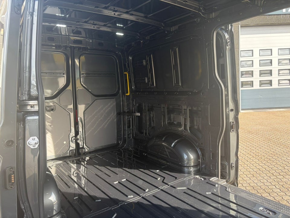 MAN TGE 2,0 3.180 Kassevogn L3H2 aut. FWD