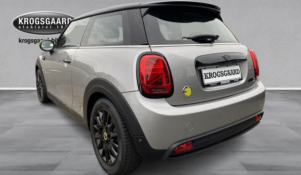 MINI Cooper SE Classic Trim 3d