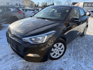 Hyundai i20, modelår 2017, 96,000 km