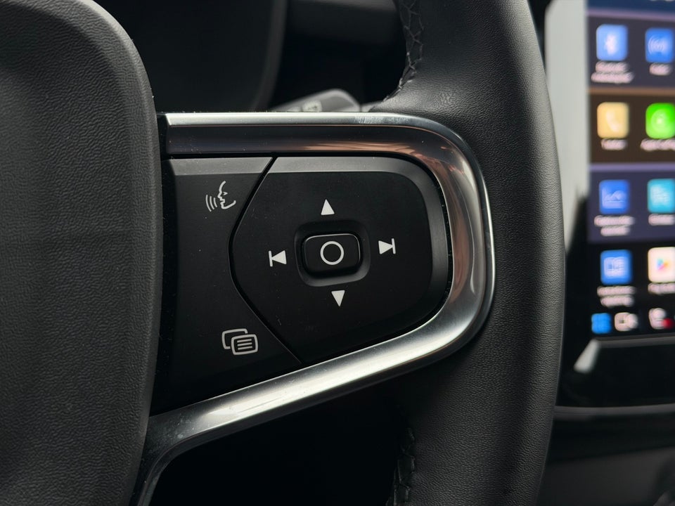 Volvo XC40 ReCharge Extended Range Plus 5d