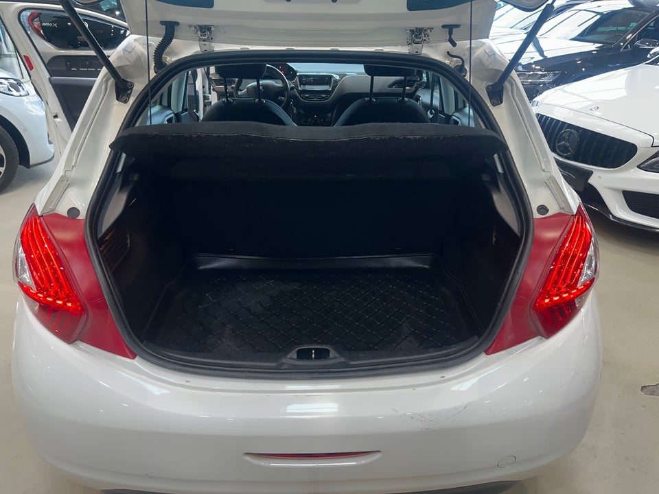 Peugeot 208 1,0 VTi Access Air 5d