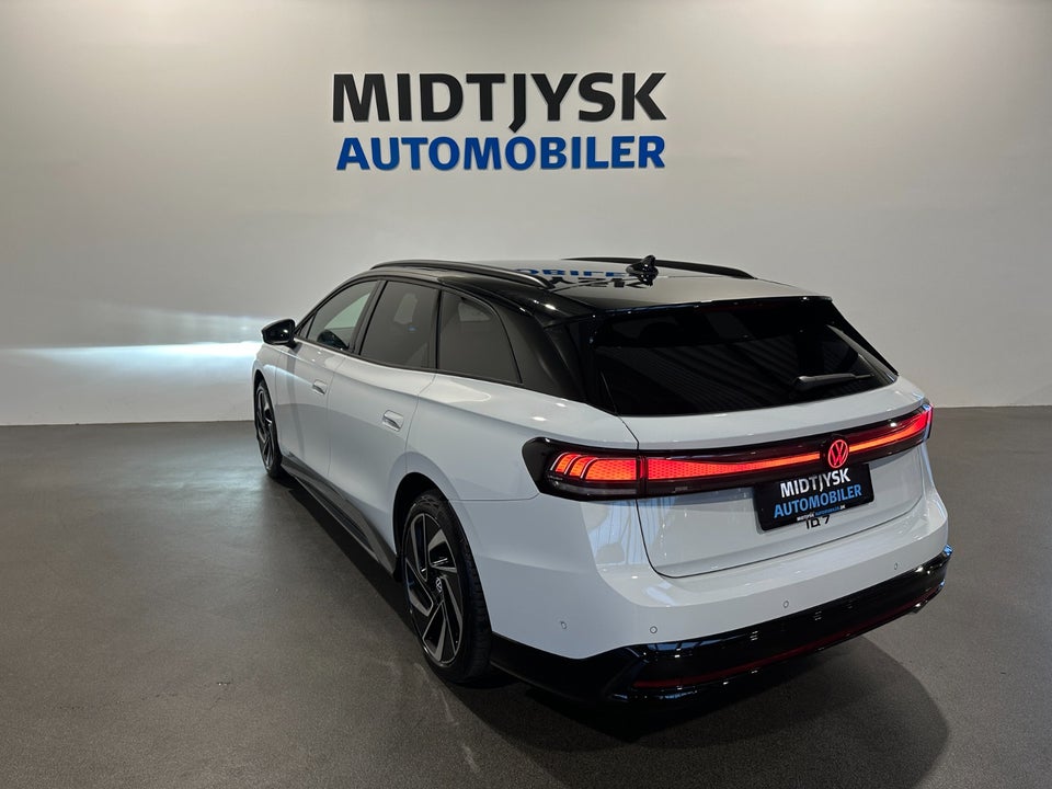 VW ID.7 77 Style Tourer 5d