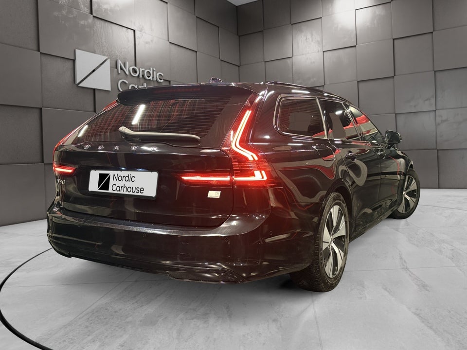 Volvo V90 2,0 T6 ReCharge R-Design aut. AWD 5d