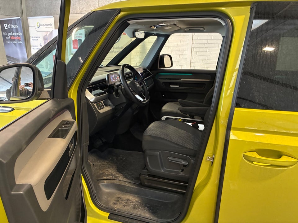 VW ID.Buzz 77 Pro SWB 5d