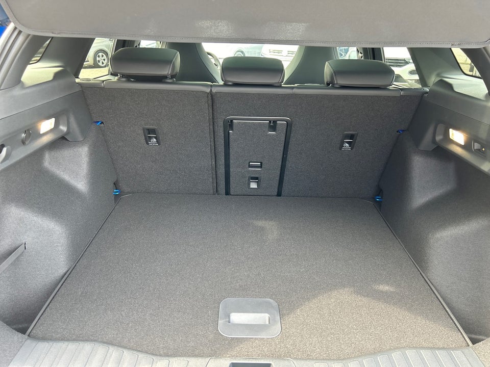 Ford Explorer 82 Premium Extended Range 5d