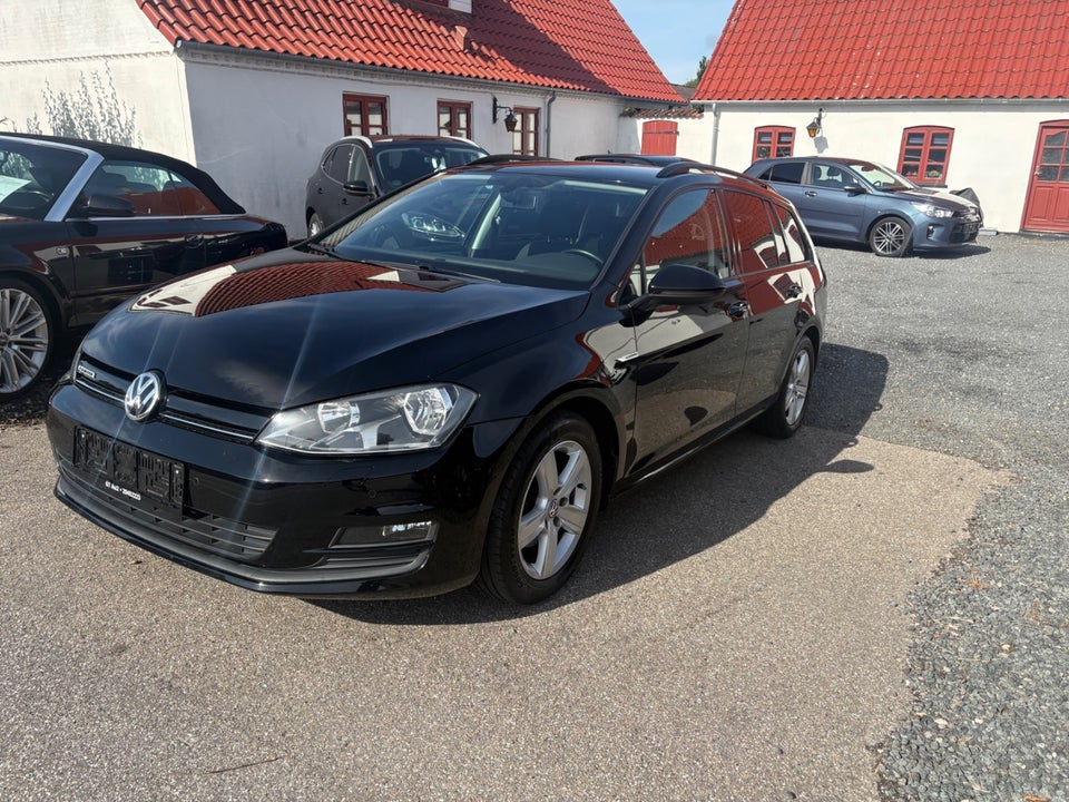 VW Golf VII 1,6 TDi 110 BlueMotion Variant 5d