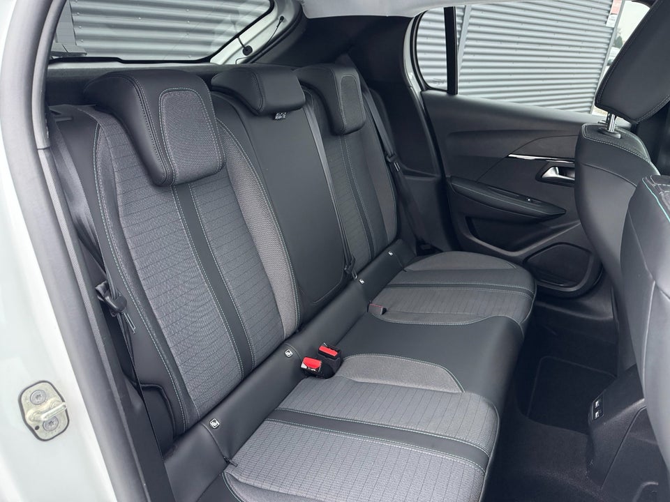 Peugeot 208 1,2 PureTech 100 Allure Pack 5d